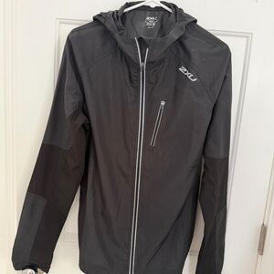 2XU Hooded Windbreaker Jacket Black - Size Medium
